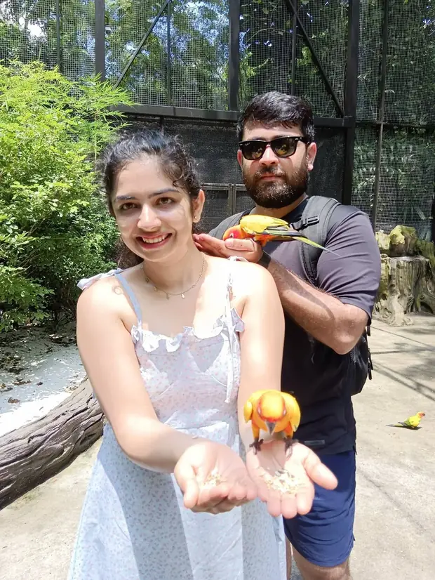 Guests at Safari World — a trip with OneDD Tour