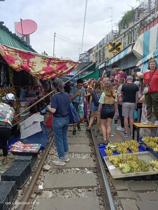 Maeklong railway umbrella market — a trip with OneDD Tour